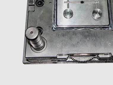 護(hù)膚系類蓋子精密模具