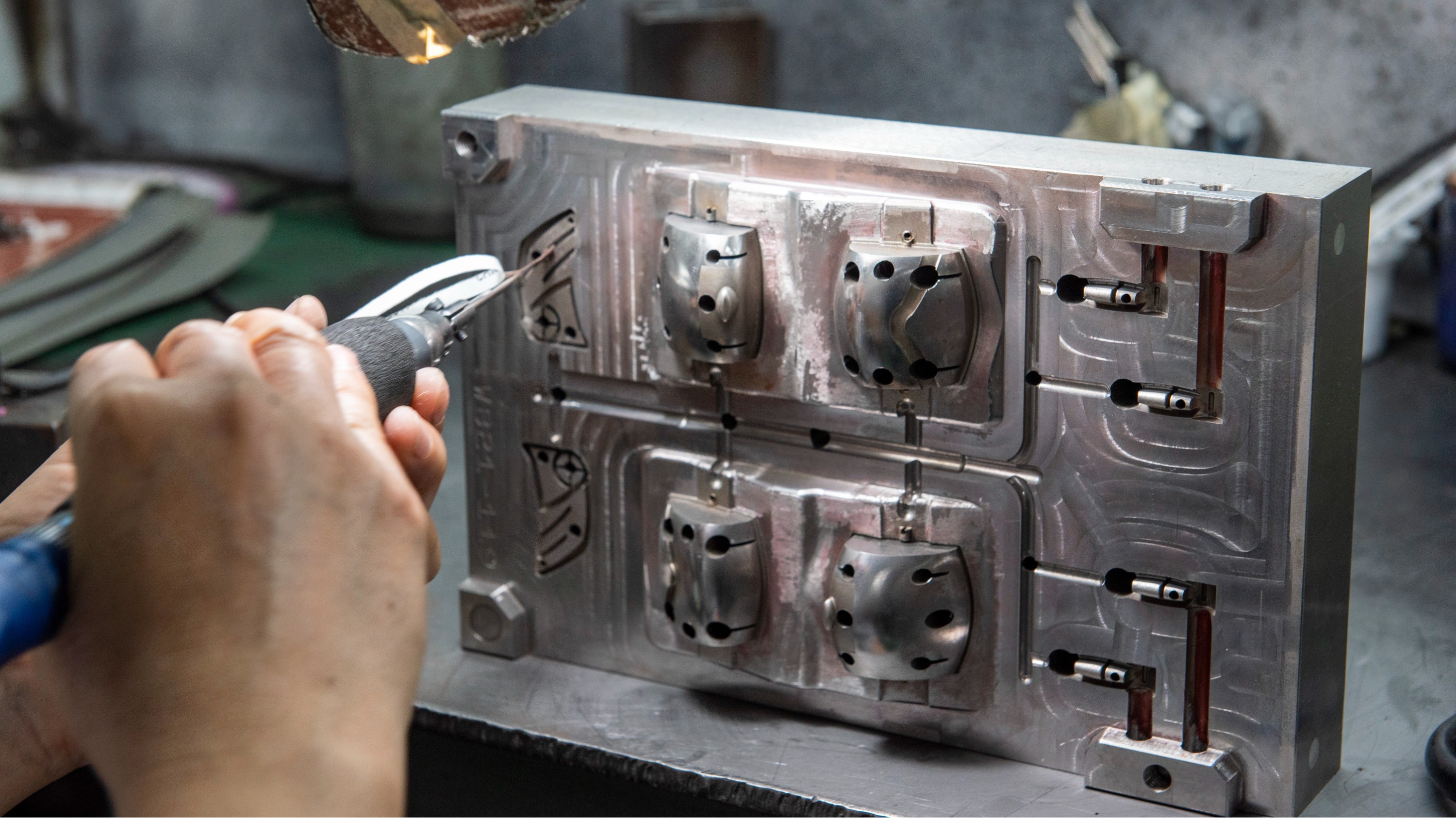 注塑模具開模一般是用什么模具鋼比較好？