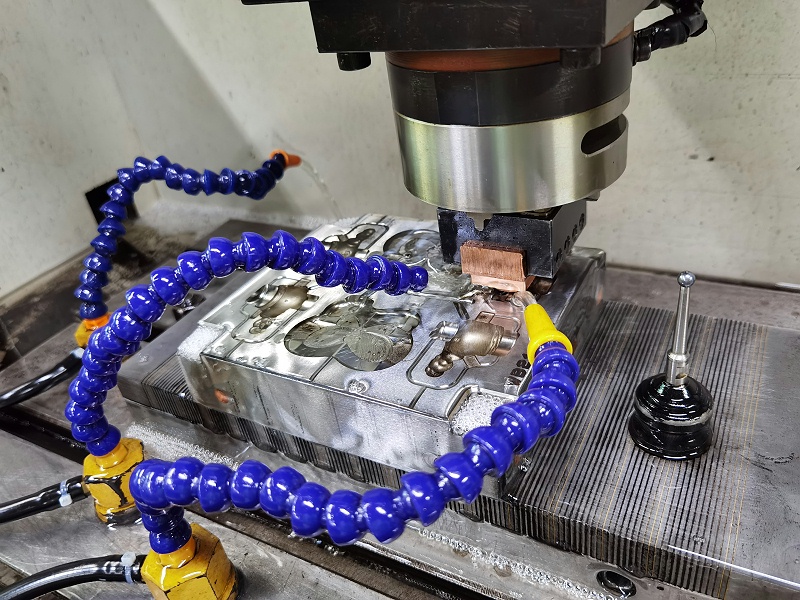 世邦電子煙注塑廠家模具